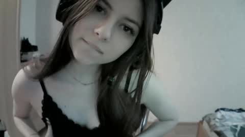 Snapshot of dawndollins chatting on March 12, 12:15 pm Alice online show from March 12, 12:15 pm