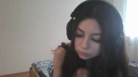 Snapshot of dawndollins chatting on March 7, 12:23 pm Alice online show from March 7, 12:23 pm