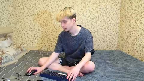 DayliLong online show from November 9, 7:27 pm