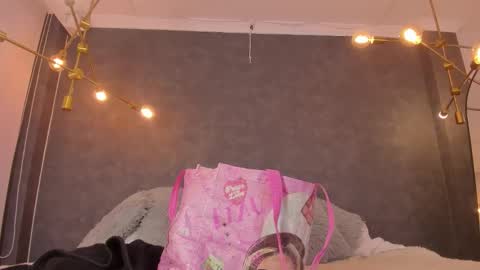 DAYRA ANGELS online show from December 16, 6:14 pm