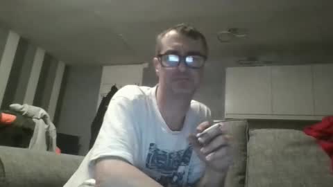 Dazzill online show from November 20, 9:45 pm