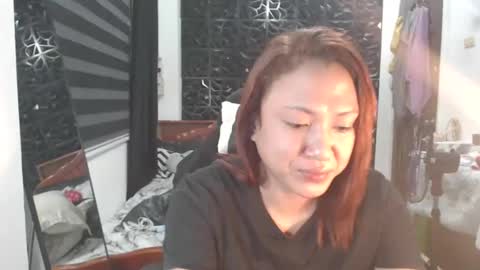 stephaniechim online show from December 18, 11:24 am