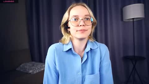Charlie 18yo online show from September 8, 4:06 pm