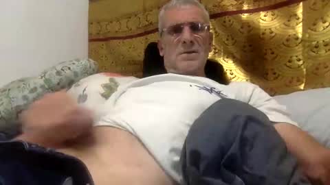 deanofflove221000 online show from February 21, 7:00 am