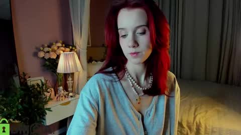 Emily GMT2 Mon 10 AM - 4 PM Wed 10 AM - 4 PM Thu 10 AM - 4 PM Fri 10 AM - 4 PM Sat 10 AM - 4 PM online show from December 21, 5:30 pm