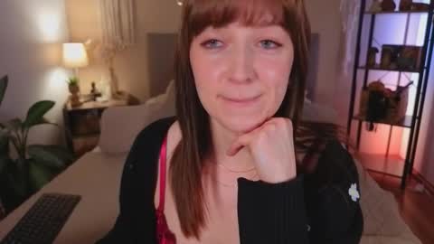 Moa . online show from February 19, 9:36 pm