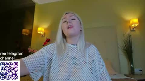 Debbie Mon Tue Fri Sun Sat GMT 3 1000am - 0400pm  online show from January 7, 5:40 pm