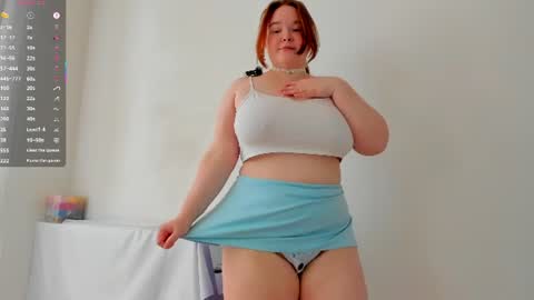 DeboraDebbieDee online show from June 19, 5:24 am