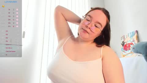 DeboraDebbieDee online show from October 9, 6:30 am