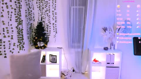 Snapshot of deca_dance chatting on January 4, 5:58 pm Ask me online show from January 4, 5:58 pm