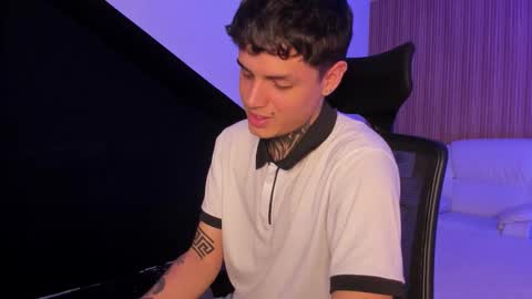 declan_fox online show from October 11, 1:05 pm