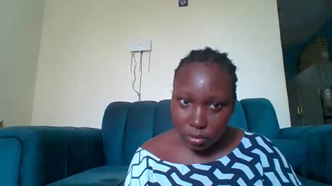 dee_juicy online show from January 8, 12:00 pm