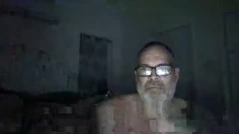 Snapshot of deepdiveme chatting on January 4, 4:44 am deepdiveme online show from January 4, 4:44 am