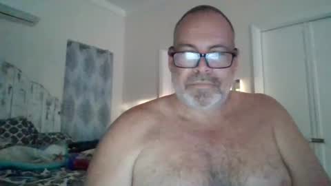 Snapshot of deepdiveme chatting on March 8, 10:45 pm deepdiveme online show from March 8, 10:45 pm