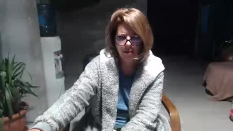 Snapshot of deepintoyourmind chatting on September 12, 4:14 am hi guys i m a cute milf i m here for good time and nice people pls be respectfool and enjoy me online show from September 12, 4:14 am