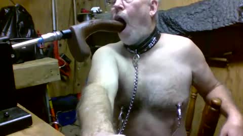 Deepthroat My Big Dildos online show from December 23, 10:33 pm