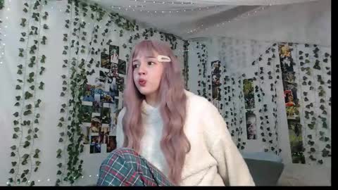 deermiracle online show from December 17, 7:37 am