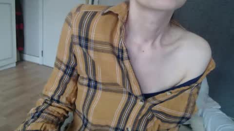 KamiDevi online show from October 23, 1:01 pm