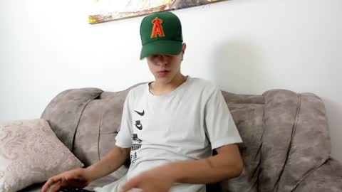 Snapshot of dei_v_48 chatting on February 26, 7:32 pm DEIVY online show from February 26, 7:32 pm