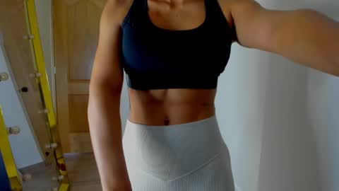 Snapshot of deisy_madrid chatting on December 16, 8:37 pm deisymadrid online show from December 16, 8:37 pm