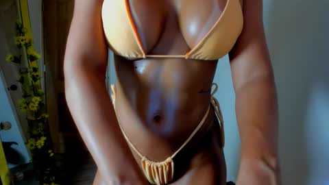 Snapshot of deisy_madrid chatting on September 14, 10:44 pm deisymadrid online show from September 14, 10:44 pm