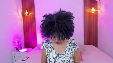 D E L A Y L  A online show from October 26, 8:19 pm