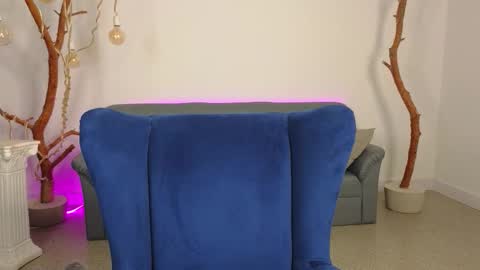 deliaeffy online show from March 7, 3:12 pm