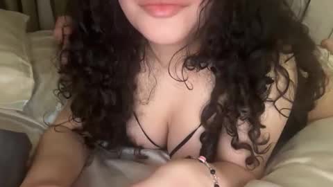 delicatedoll111 online show from March 19, 7:03 am