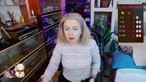 Delicacat online show from April 22, 9:49 am