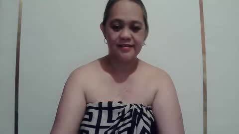 mel online show from April 24, 11:51 pm