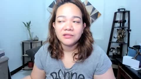 Snapshot of delightfulcurvy chatting on January 17, 1:57 am delightfulcurvy online show from January 17, 1:57 am