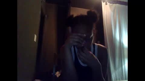 Snapshot of delightfuldark chatting on March 3, 2:36 am delightfuldark online show from March 3, 2:36 am