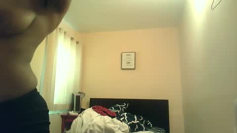 Snapshot of delightfuldark chatting on March 5, 8:32 pm delightfuldark online show from March 5, 8:32 pm