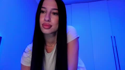 delly_love online show from June 15, 8:23 pm