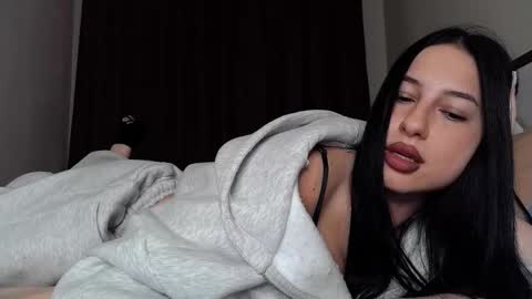 delly_love online show from October 23, 7:59 pm