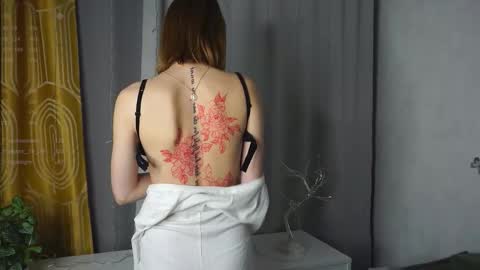 Katrin online show from December 17, 9:10 pm