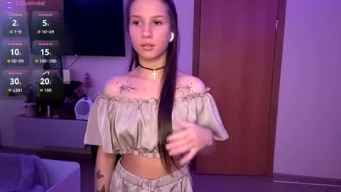 delphineframpton online show from October 10, 5:24 am