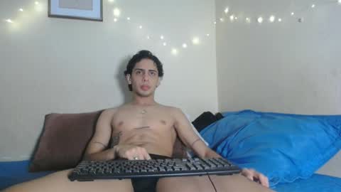 Snapshot of demeter_salviati chatting on February 27, 12:36 am Demeter Salviati online show from February 27, 12:36 am