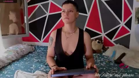 DEMI online show from October 1, 5:45 pm