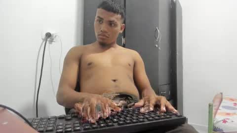 Snapshot of demol_latin chatting on December 27, 4:47 am MASTER DAV online show from December 27, 4:47 am