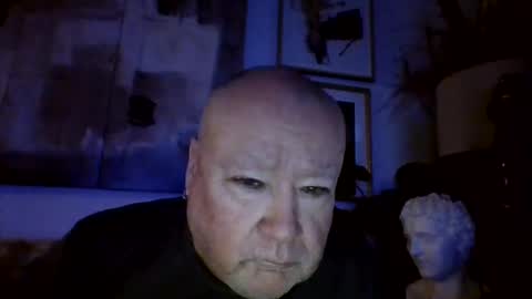 Snapshot of denboisvin2043 chatting on February 13, 11:39 am denboisvin2043 online show from February 13, 11:39 am