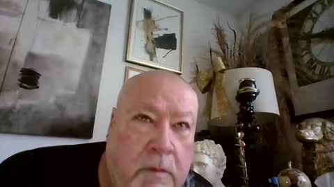 Snapshot of denboisvin2043 chatting on December 12, 12:44 pm denboisvin2043 online show from December 12, 12:44 pm