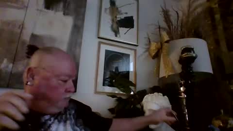 Snapshot of denboisvin2043 chatting on December 2, 12:13 pm denboisvin2043 online show from December 2, 12:13 pm
