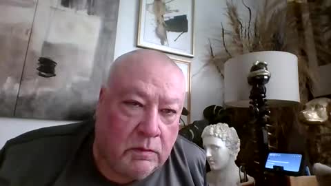 Snapshot of denboisvin2043 chatting on February 13, 2:42 pm denboisvin2043 online show from February 13, 2:42 pm