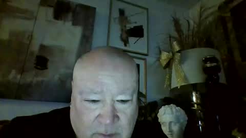 Snapshot of denboisvin2043 chatting on December 18, 11:45 am denboisvin2043 online show from December 18, 11:45 am