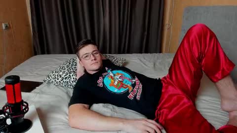 Deni online show from September 19, 5:49 pm