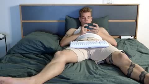 Denis online show from October 15, 1:42 am