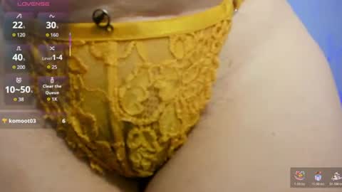 Laura online show from July 15, 3:28 pm