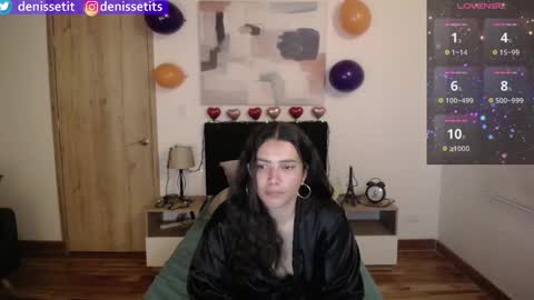 Snapshot of denissetits chatting on February 11, 8:31 pm online show from February 11, 8:31 pm