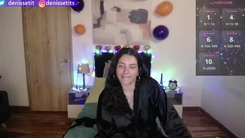 Snapshot of denissetits chatting on February 12, 8:40 pm online show from February 12, 8:40 pm